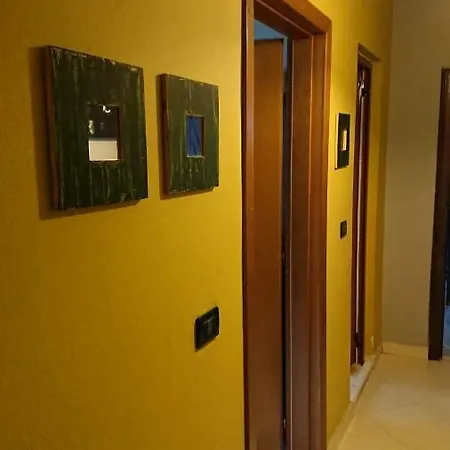 아파트 Apartament 20m Beachfront Near Kamelia 3 Durrës